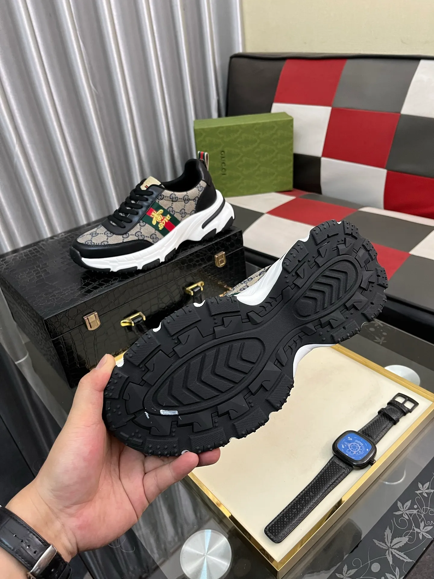 Men's Men's Shoes 💰458⌚️⌚️《Gucci*》The latest hot-selling casual shoes, top brand [seduce] luxury~purchase, top~quality. [Strong] The upper is made of imported breathable cowhide with material ➕ breathable sheepskin feet (•) and fine workmanship. Original stylish and stylish soft rubber wear-resistant and non-slip outsole, light and comfortable on the foot, size: 38-443️⃣colors available